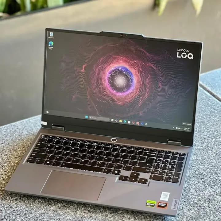 LENOVO LOQ 15 - Gambar 3