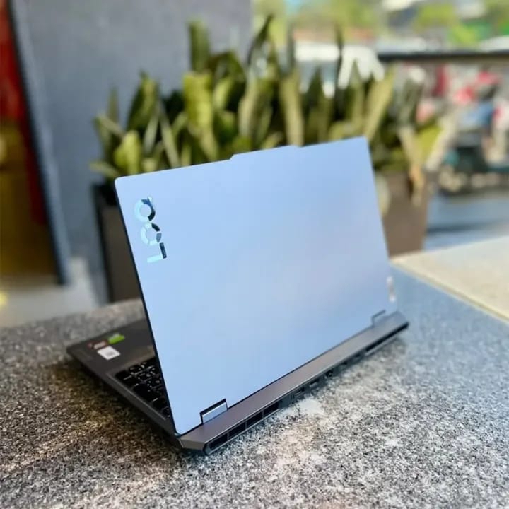 LENOVO LOQ 15 - Gambar 4
