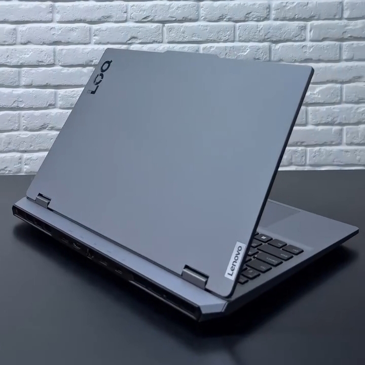 LENOVO LOQ 15ARP9 - Gambar 3