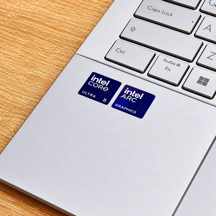 ASUS ZenBook 14 - Gambar 4