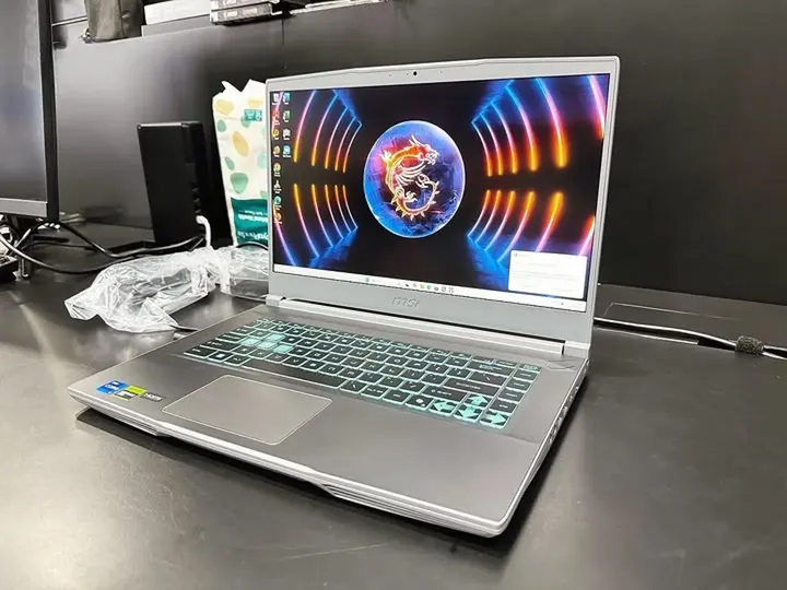 MSI Thin 15 B12UCX 2413ID - Gambar 2
