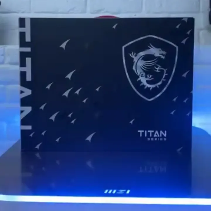 MSI Titan 18 HX - Gambar 3