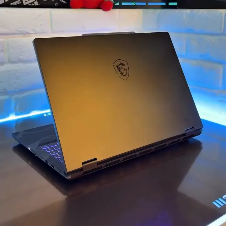 MSI Cyborg 15 - Gambar 3