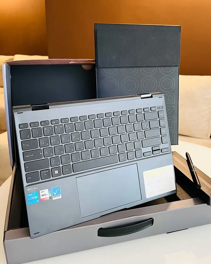 ASUS ZenBook 14 Flip OLED UP5401 - Gambar 2