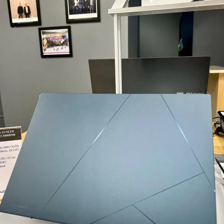 Asus Zenbook 14 OLED - Gambar 4