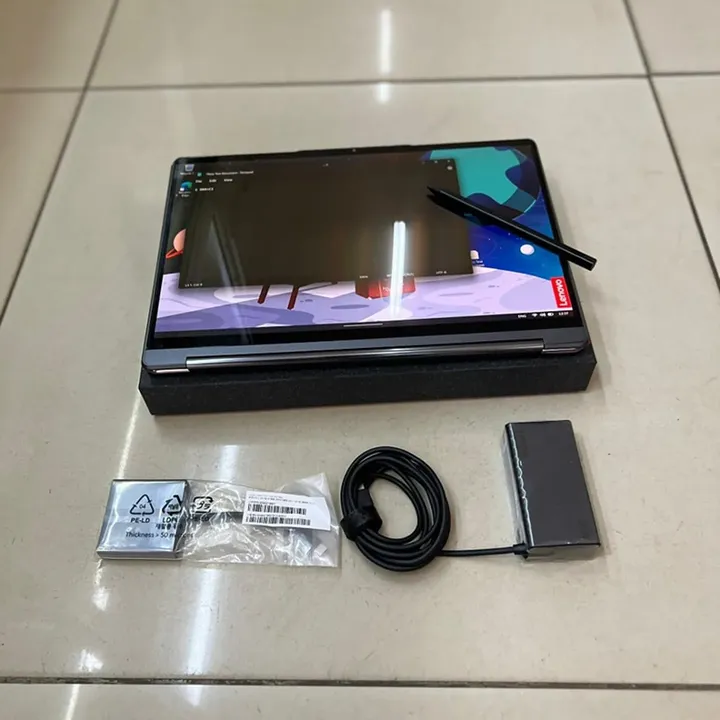 Lenovo Yoga 9 - Gambar 3