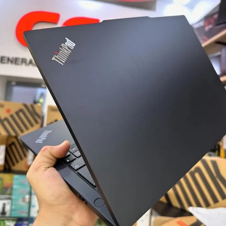 Lenovo ThinkPad E14 GEN 6 - Gambar 3