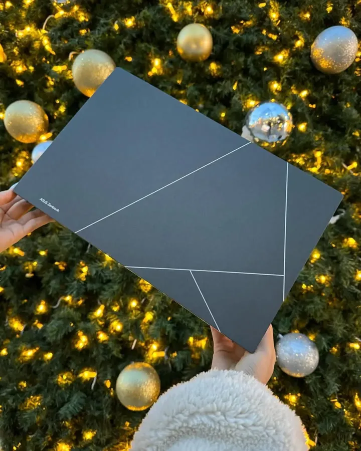 ASUS Zenbook 15 OLED - Gambar 4