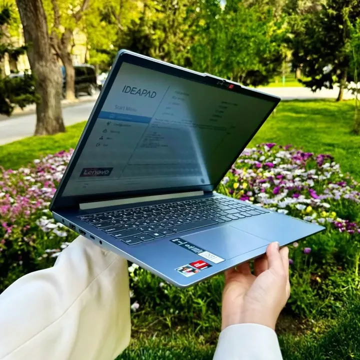 LENOVO IdeaPad Slim 3 - Gambar 3