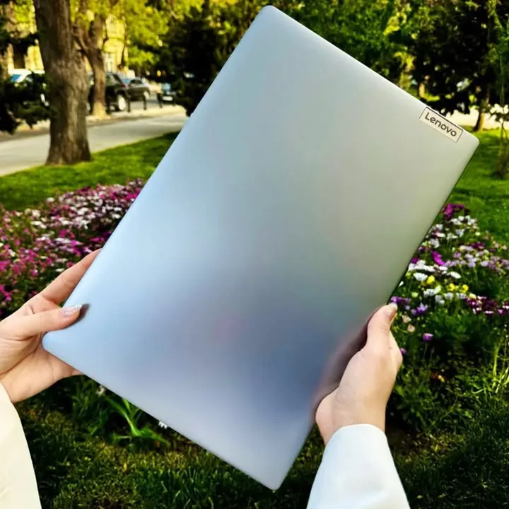LENOVO IdeaPad Slim 3 - Gambar 4
