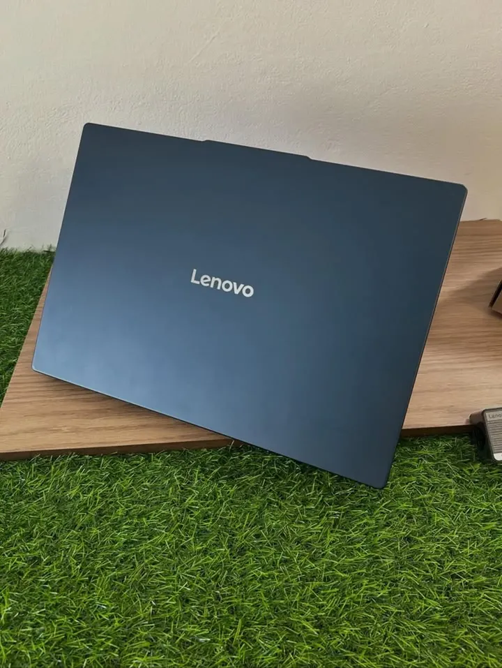 Lenovo IdeaPad 5 - Gambar 4
