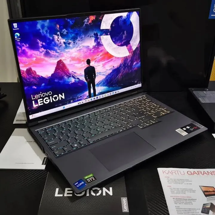 LENOVO Legion 5 Pro 16IAH7H - Gambar 3