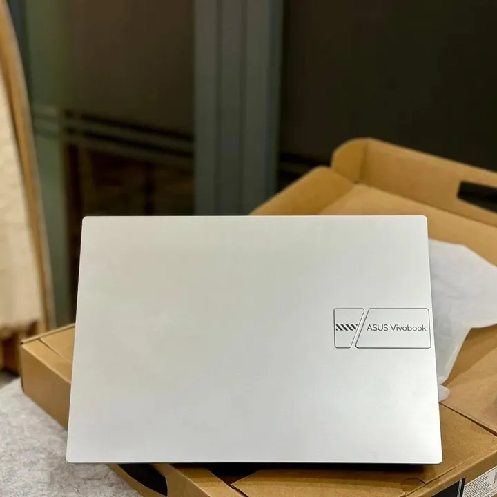 ASUS Vivobook 14 OLED A1405ZA - Gambar 4