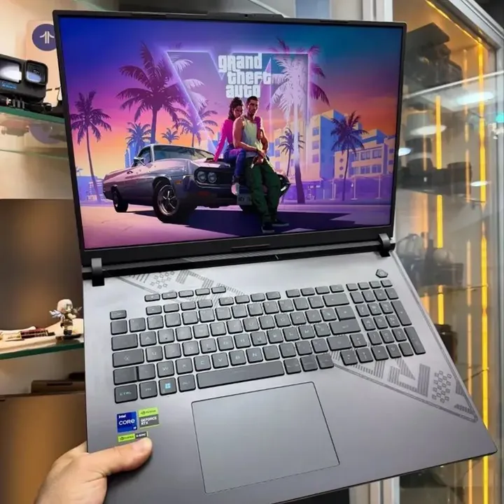 Asus ROG STRIX G18 - Gambar 2