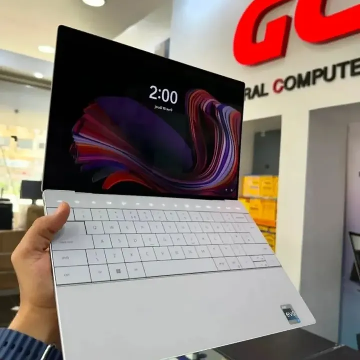 DELL XPS PLUS 9320 - Gambar 2