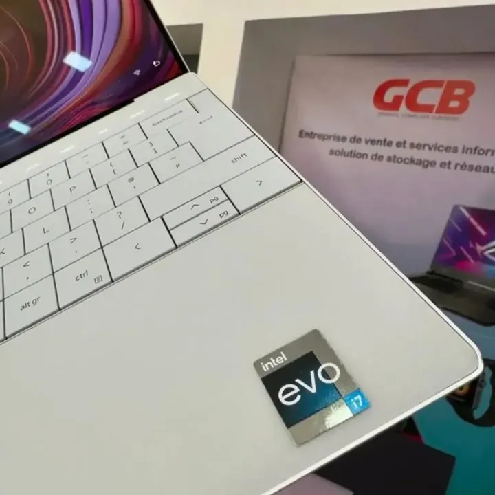 DELL XPS PLUS 9320 - Gambar 3