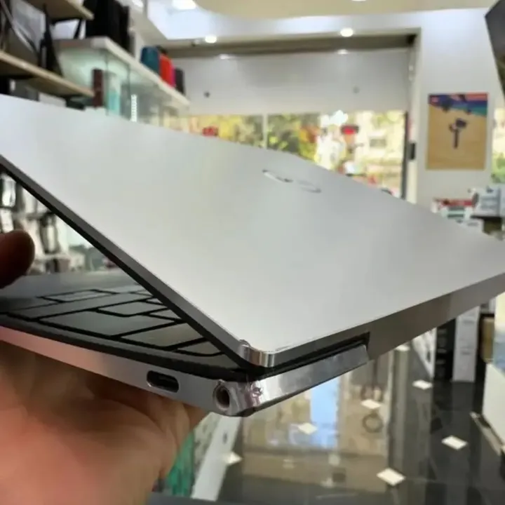 DELL XPS 9310 - Gambar 4