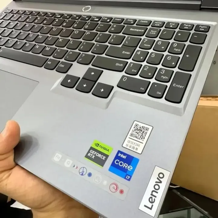 LENOVO LEGION Y7000P IRX9 - Gambar 3