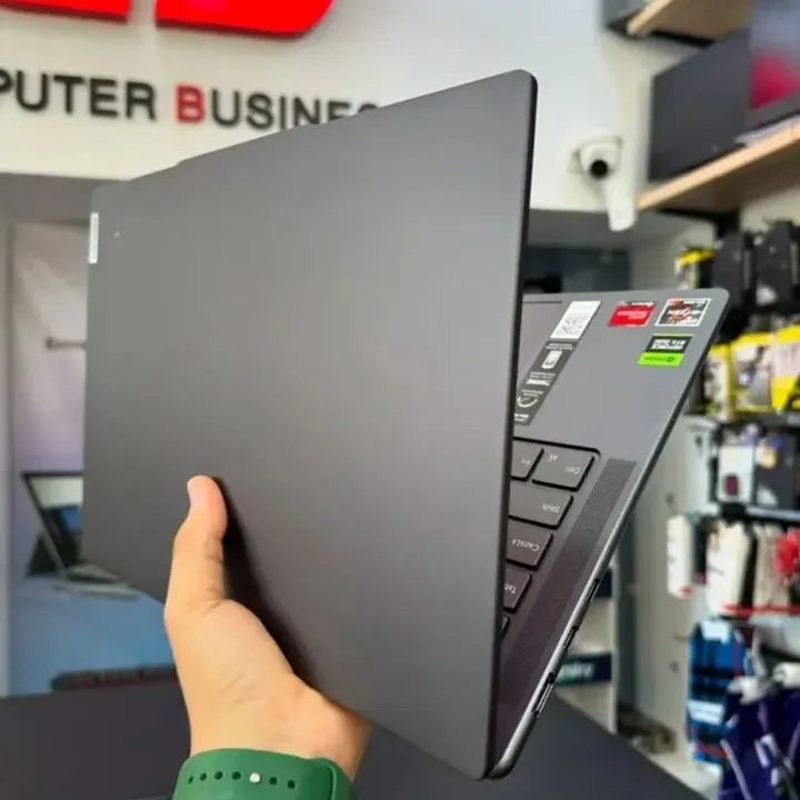 LENOVO SLIM Pro 7 14 ARP8 - Gambar 4
