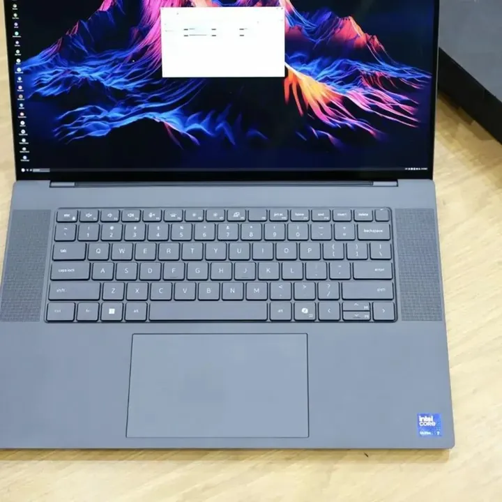 Dell Precision 5690 Workstation - Gambar 3