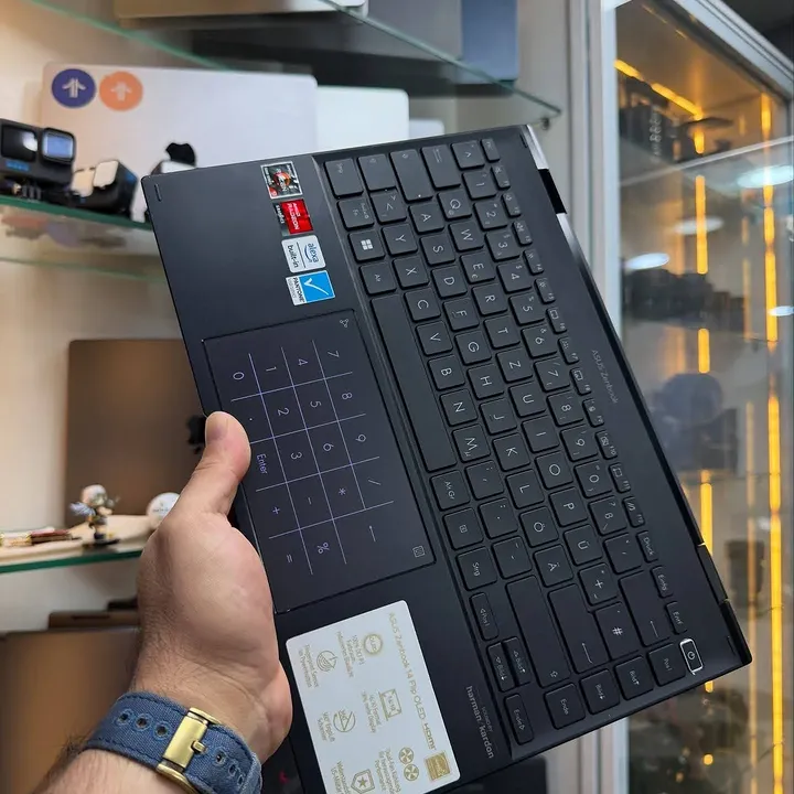 ASUS ZenBook 14 Flip OLED - Gambar 4