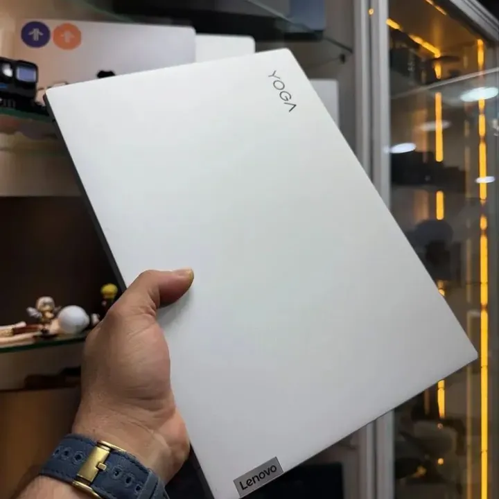 Lenovo Yoga Slim 7i Pro - Gambar 4