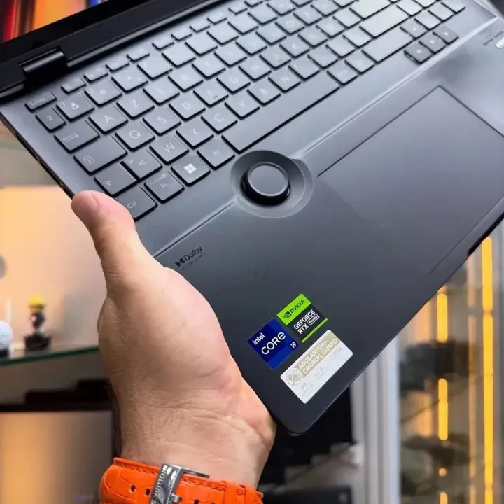 Asus ProArt StudioBook 16 OLED - Gambar 3
