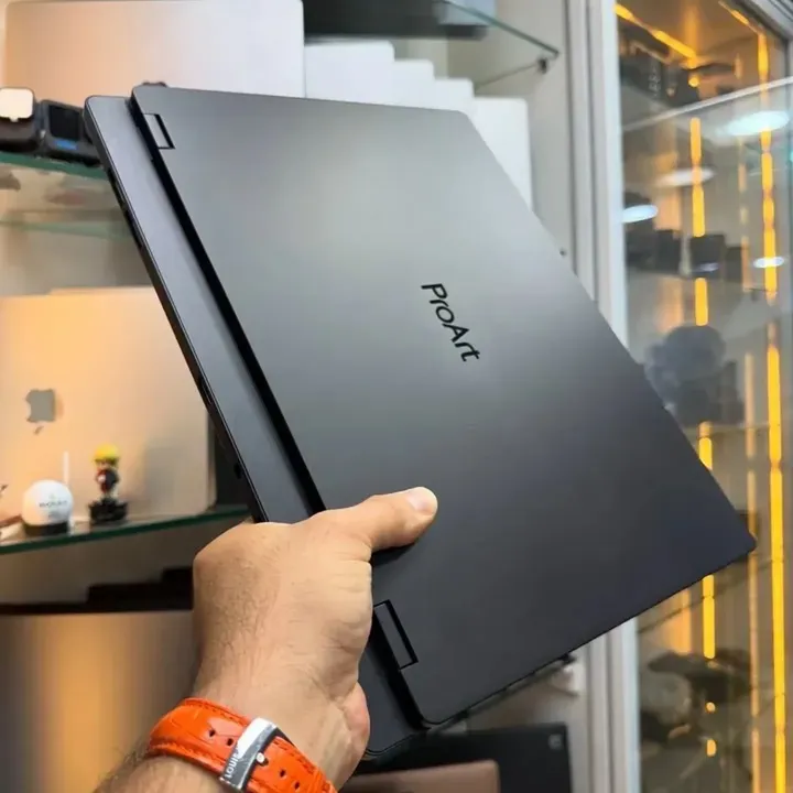 Asus ProArt StudioBook 16 OLED - Gambar 4