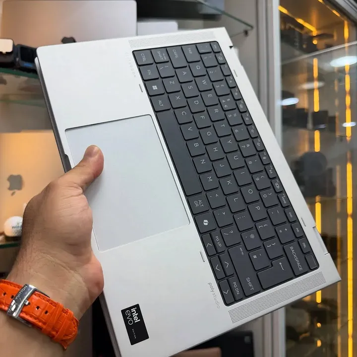 HP Elite X360 1040 G11 2in1 - Gambar 3