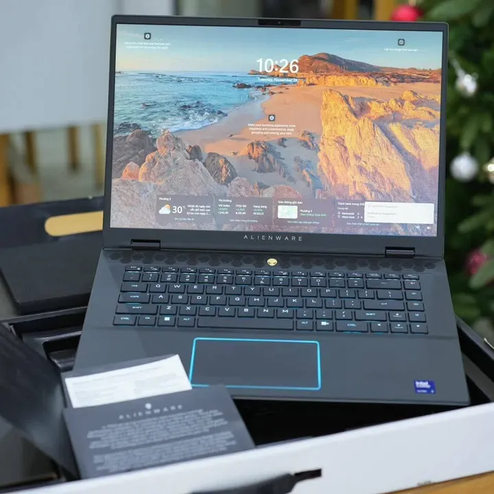 Dell Alienware M16 R2 2024 - Gambar 2