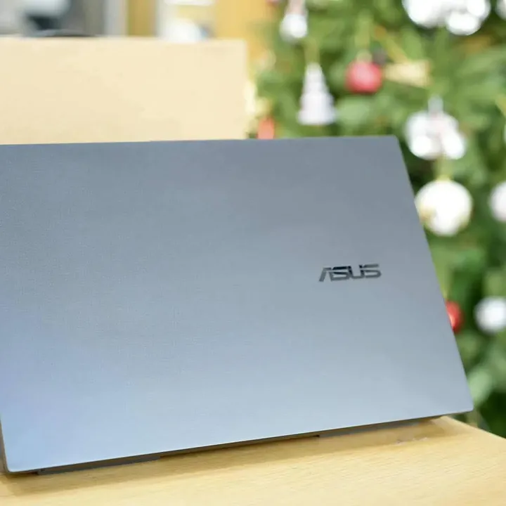 Asus Vivobook Pro 15 OLED - Gambar 4