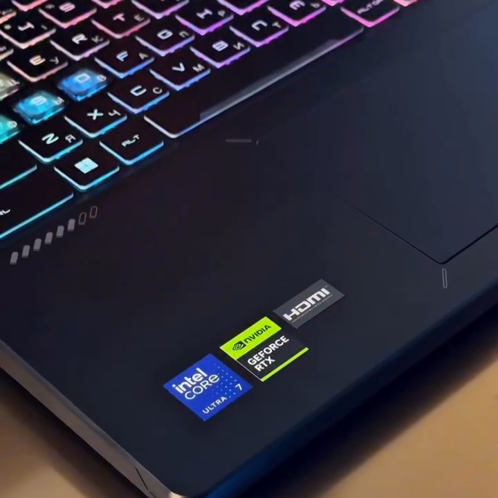 MSI Crosshair 16 Max HX - Gambar 3