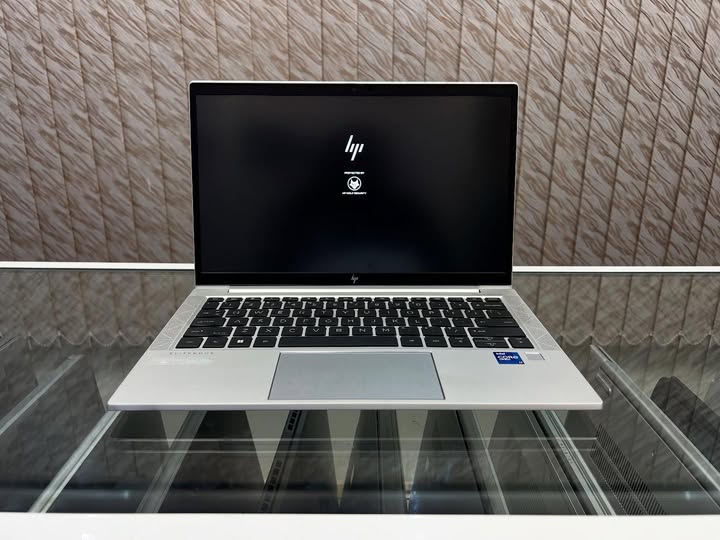 HP EliteBook 830 G8 - Gambar 2