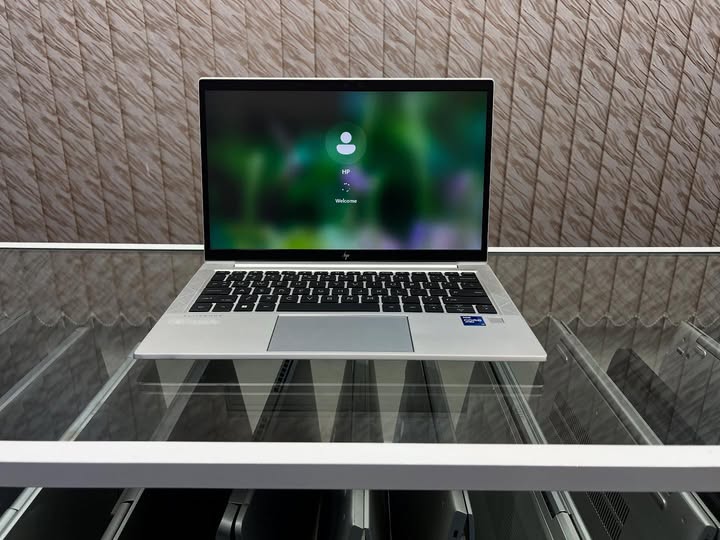 HP EliteBook 830 G8 - Gambar 3