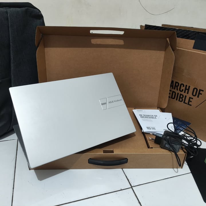 ASUS VivoBook S15 OLED K5504VA - Gambar 3