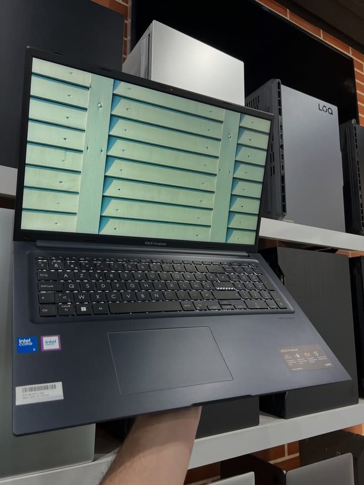 Asus VivoBook S16 OLED - Gambar 2