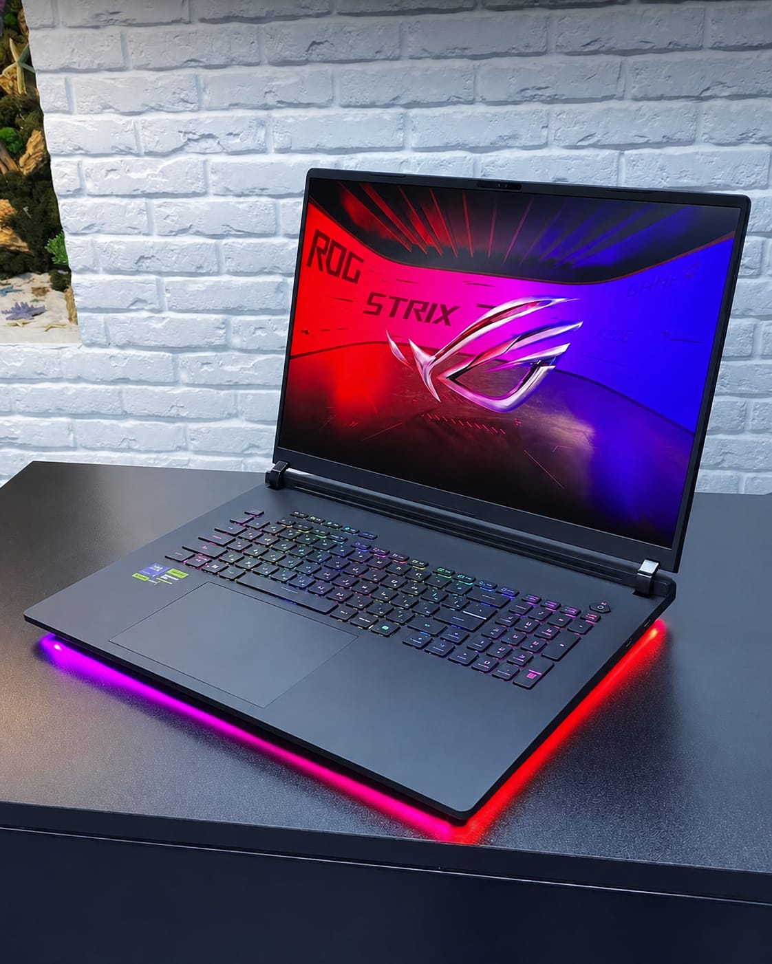 ASUS ROG Strix SCAR 18 - Gambar 2