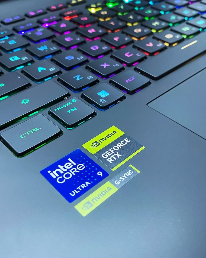 ASUS ROG Strix SCAR 18 - Gambar 3